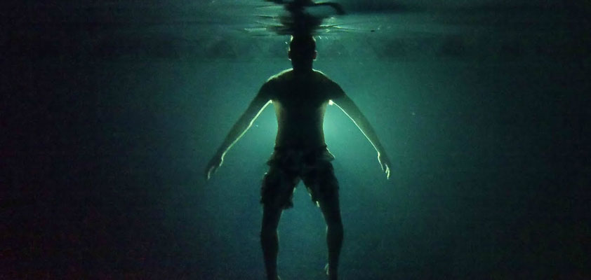 man underwater jeffrey kvaal nomura 215
