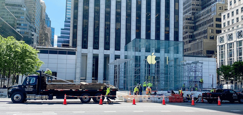 apple glass cube barricade