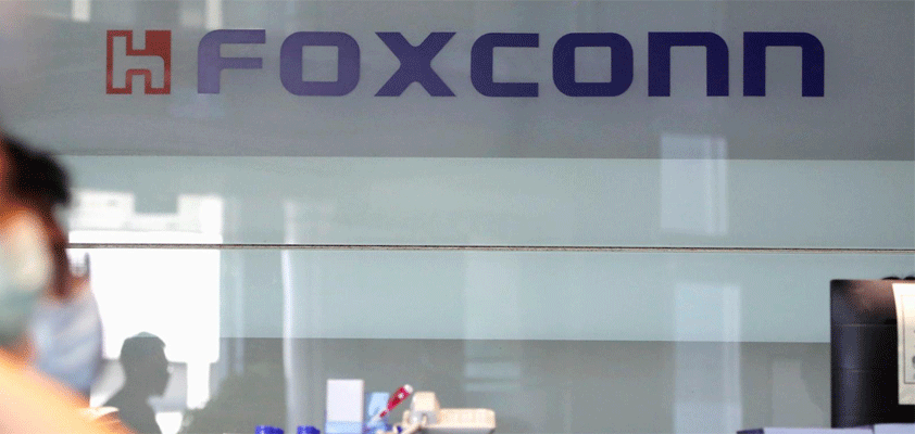 apple foxconn billion india