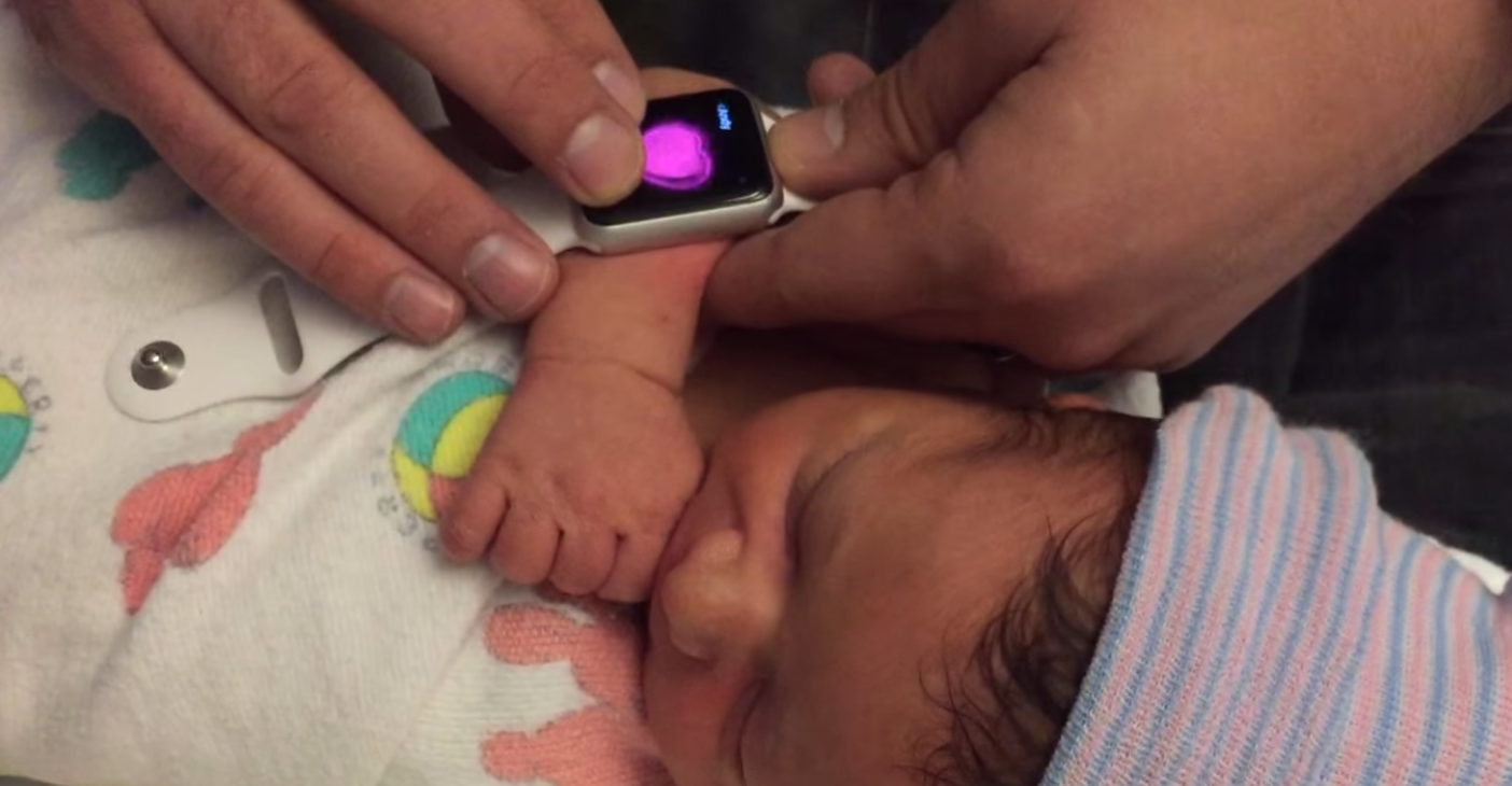 apple watch newborn flight