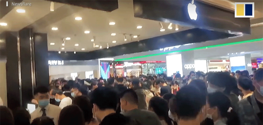 apple iphone stampede china