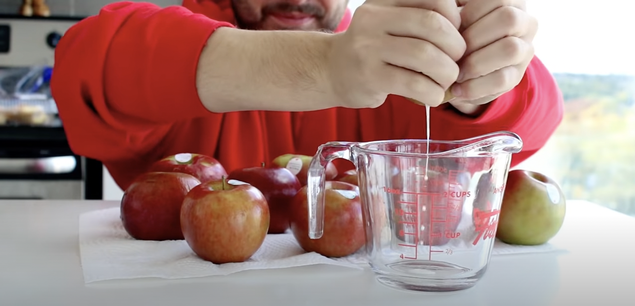 apple gurman squeeze juice