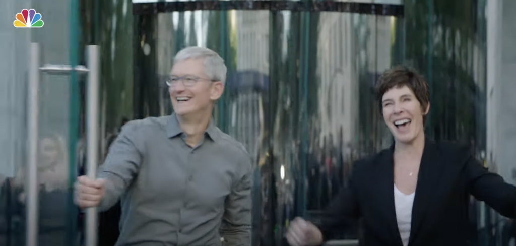 Tim Cook Flies To New York For The Launch Of The IPhone 14 video 