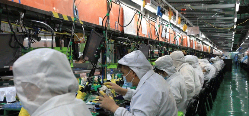 apple retool foxconn iphone