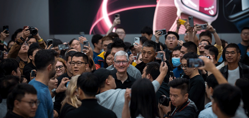 apple luxshare tim cook