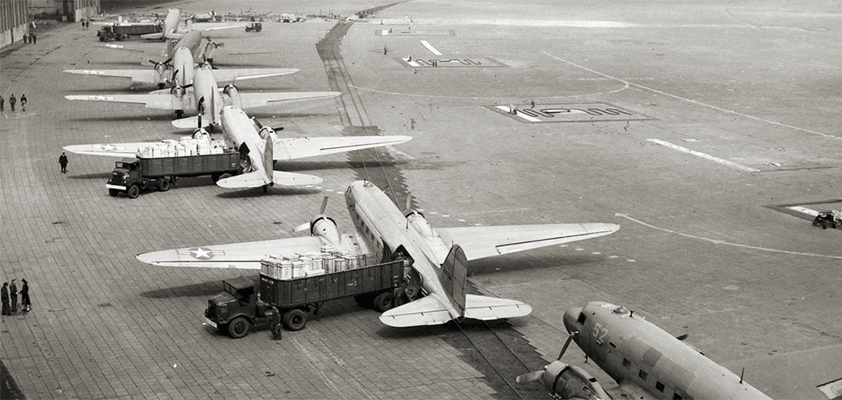 apple iphone airlift 600tons