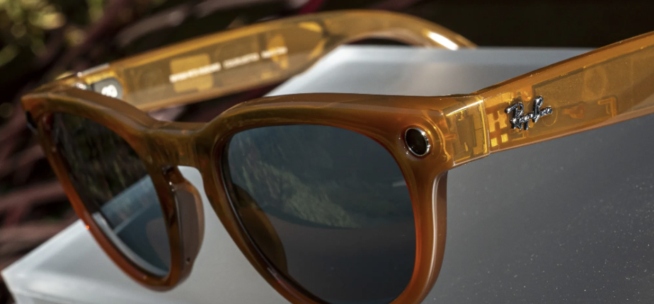 apple chip gurman glasses
