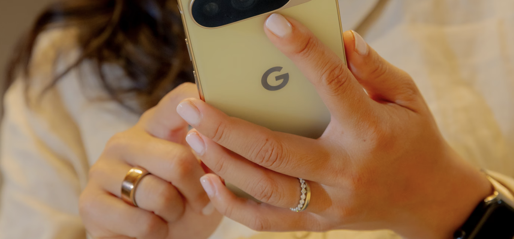 google mocks apple behind