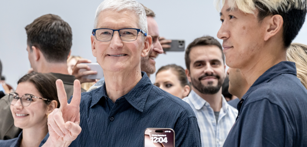 apple gurman major iphone redesigns