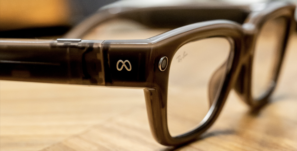 apple gurman raybans redux