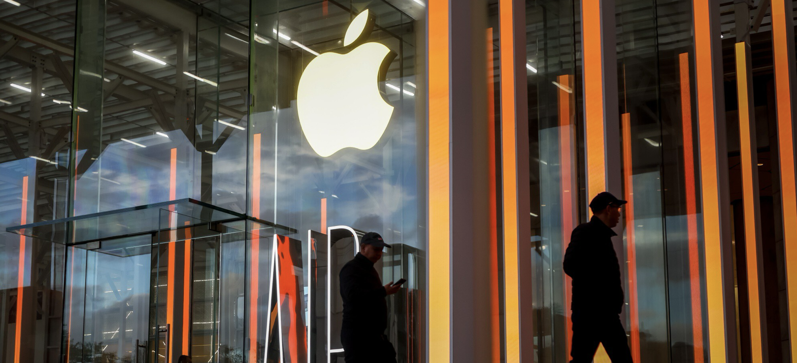 apple layoffs gurman