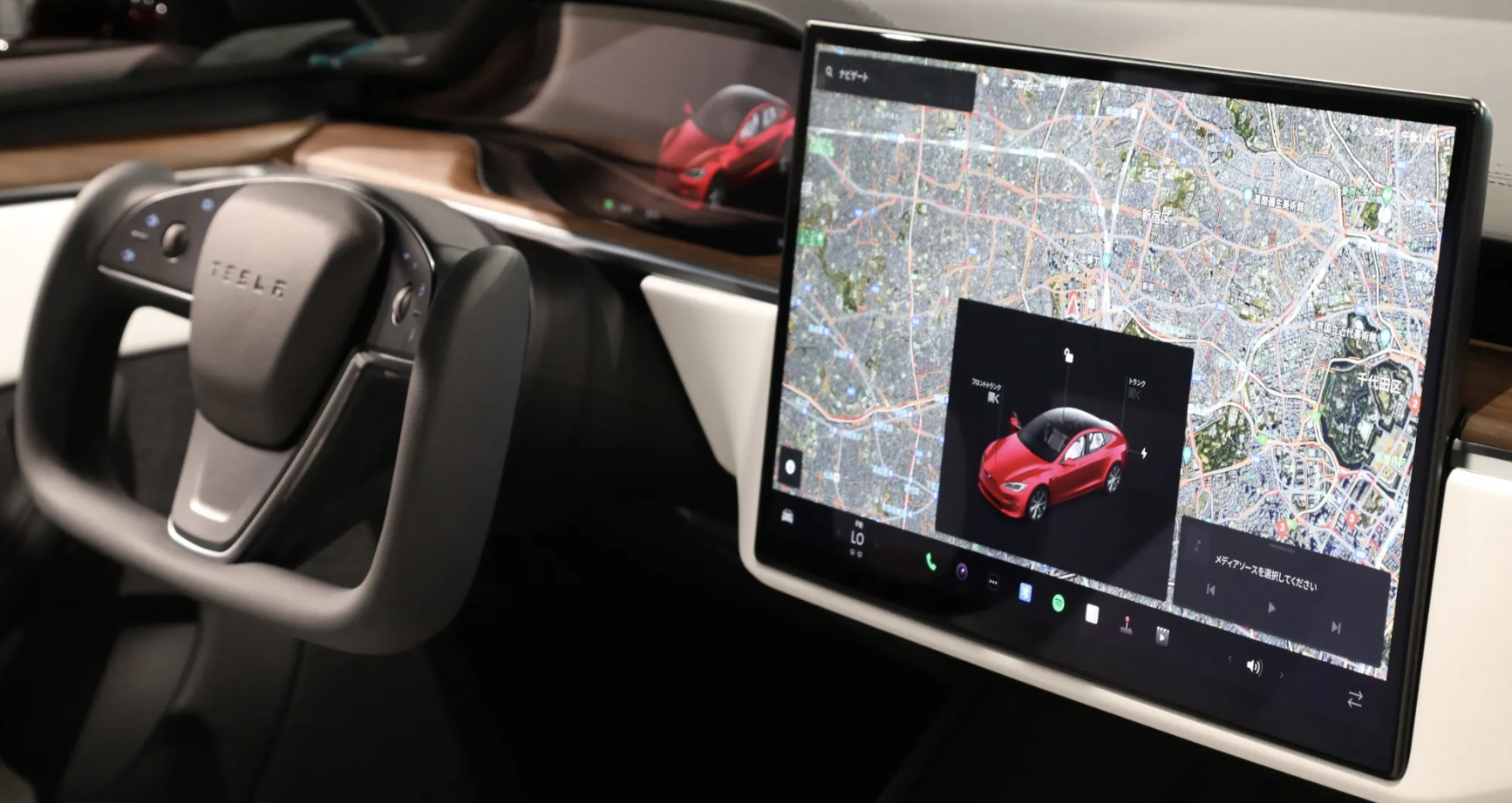 apple carplay tesla musk