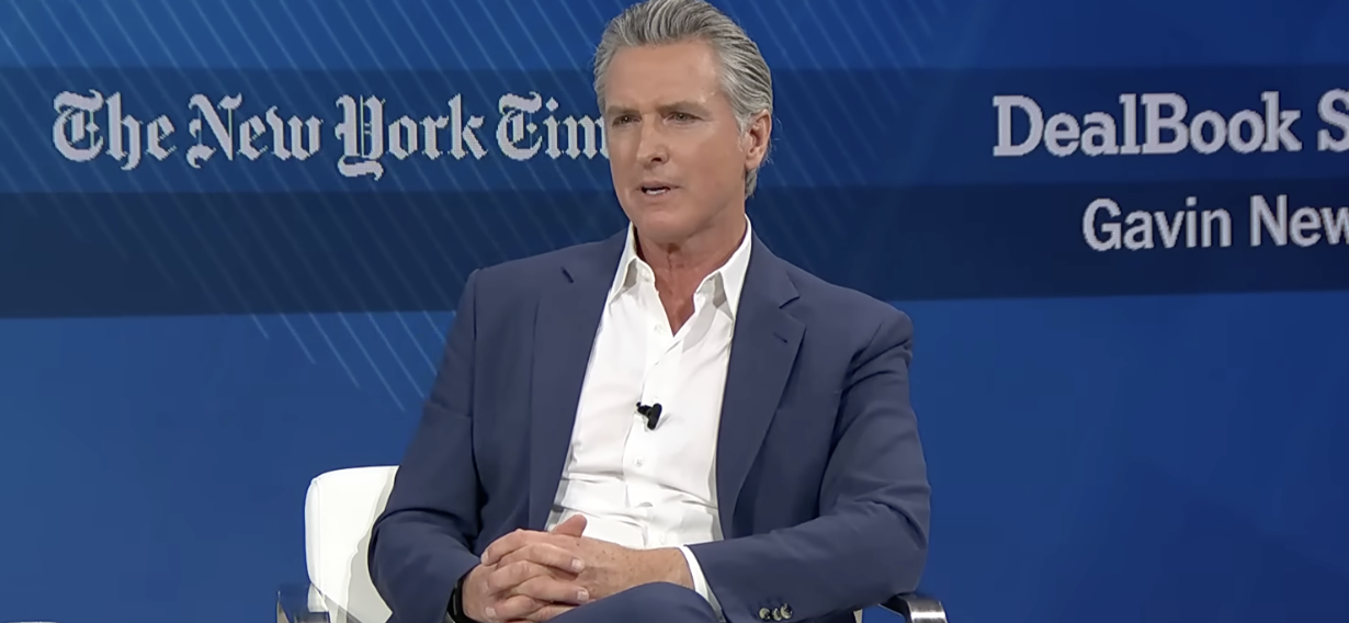 apple trump newsom cook