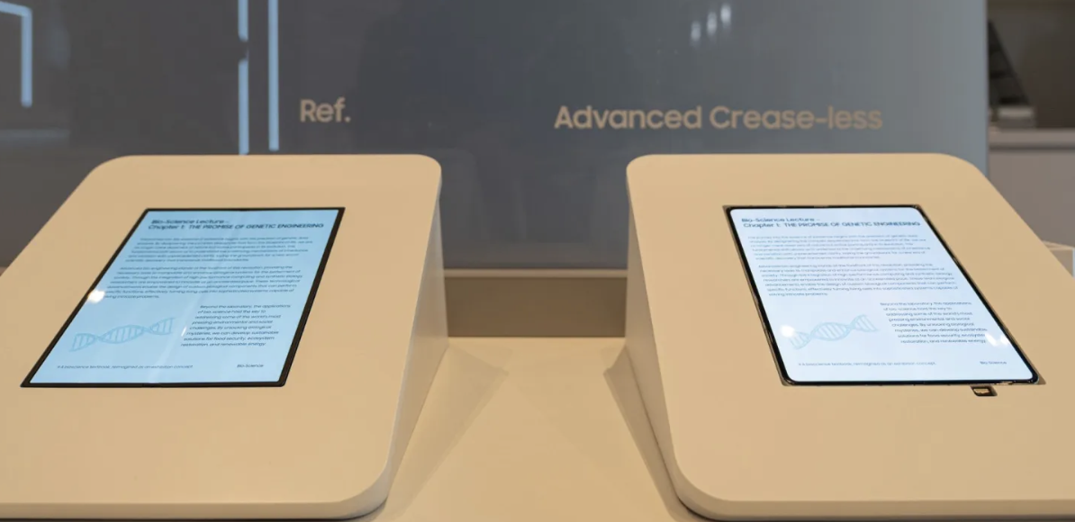 Apple samsung foldable screen