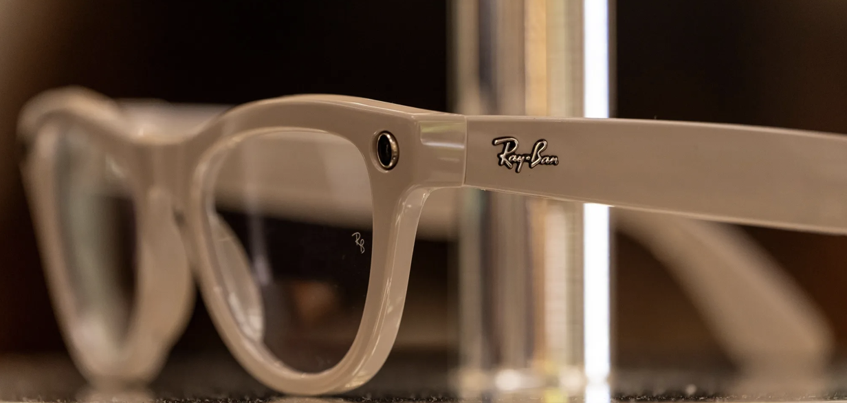 apple visual intelligence gurman