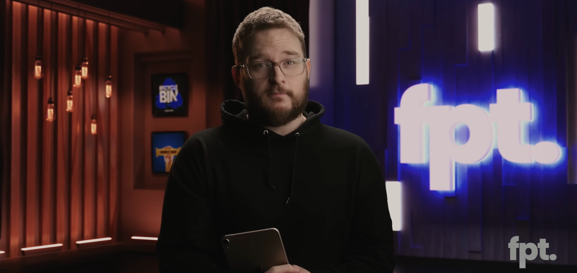 apple leaker prosser verge