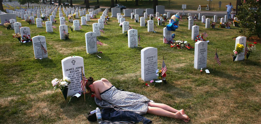 apple memorial day 2026