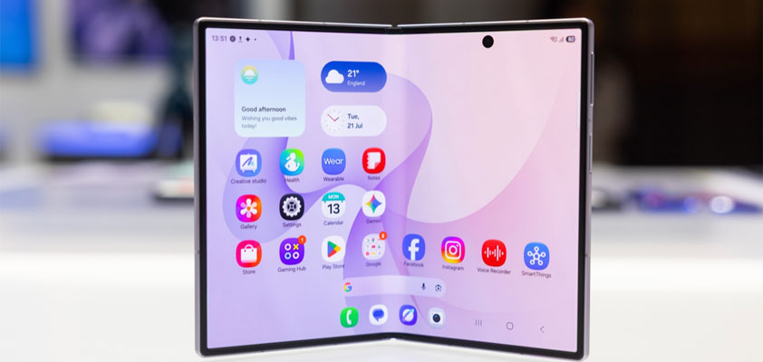 apple foldable gurman sept9