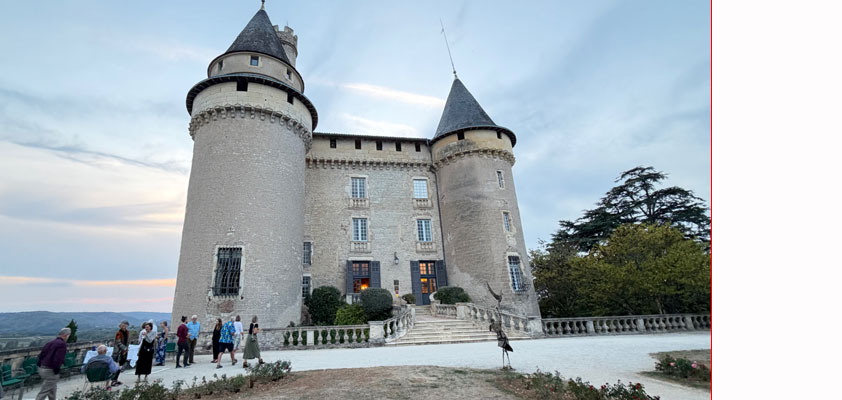 apple chateau de mercue