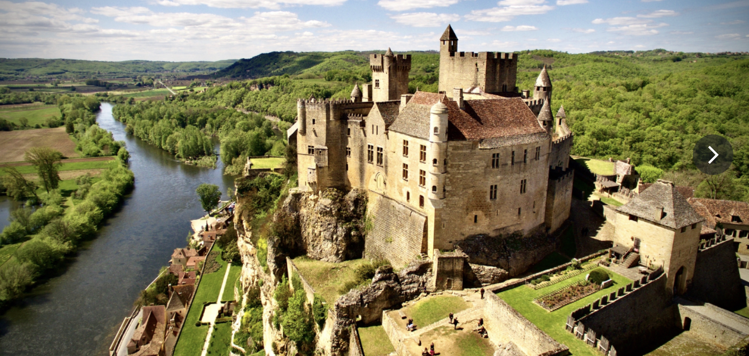 apple chateaux beynac